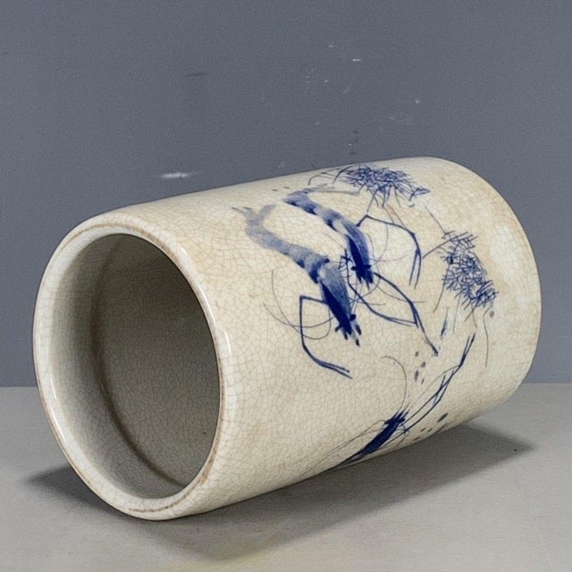 Ceramic Chinese Blue & White Crackle Glaze Porcelain Brush Pot With Shrimp Motif For Sale - Image 7 of 9
