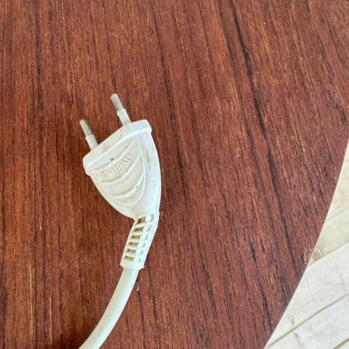 Vintage Yellow Table Lamp – 60s/70s Design Up to 250V (Europe/UK Standard).The wiring of this item may be original and...