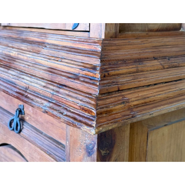 Early 20th Century Rustic Cabinet or Cupboard in Solid Oak with Glass Front For Sale - Image 11 of 18