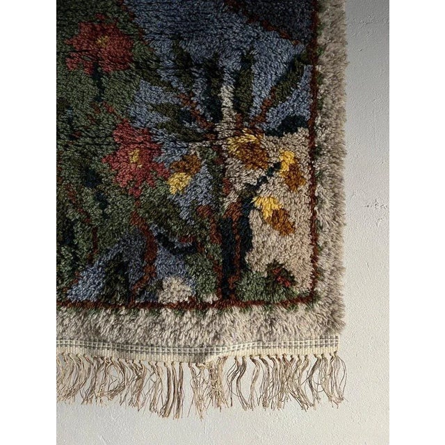 Vintage high pile wool rug with a novelty motif. Origin: Sweden Design period: 1960s Condition: after professional...