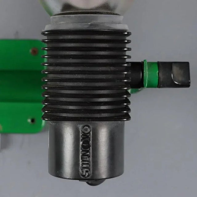 Vintage Wall Lamp in Green Enamelled Metal from Stilnovo, 1980s For Sale - Image 4 of 9