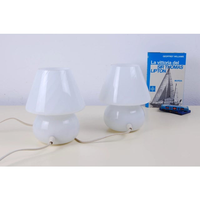 Couple vintage table lamps, mushroom, in Murano milk glass. The Small version of these beloved lamps are 20 cm high....
