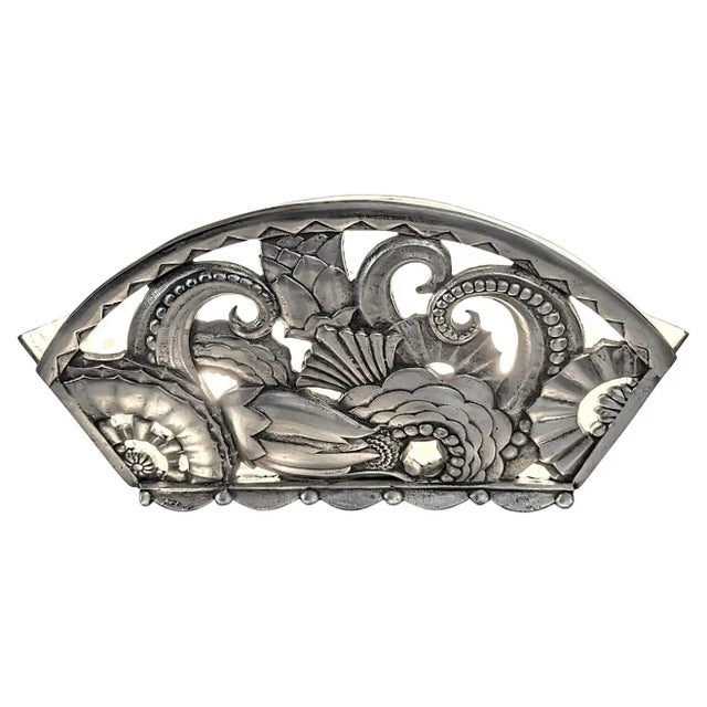 1930s French Art Deco Octopus Wall Sconce For Sale In New York - Image 6 of 7