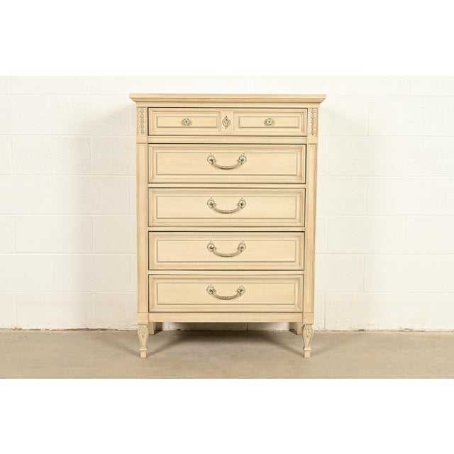 John Widdicomb Style French Regency Louis XVI Cream Lacquered Highboy Dresser, Circa 1960s For Sale - Image 18 of 18