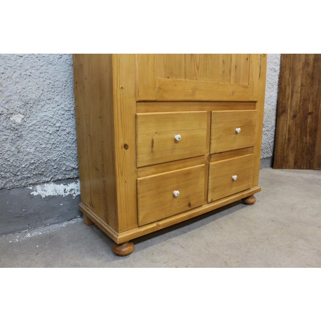 Antique Bread Cupboard in Spruce For Sale - Image 4 of 13