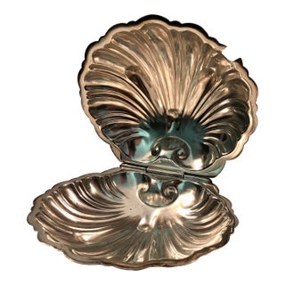 1940s England Fan Clam Shell Lidded Bowl For Sale