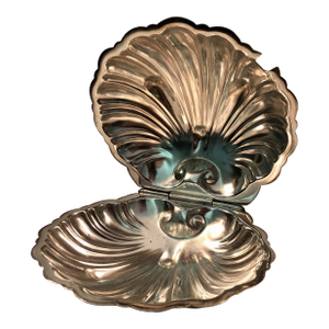 1940s England Silver Plate Clam Shell Lidded Dish
