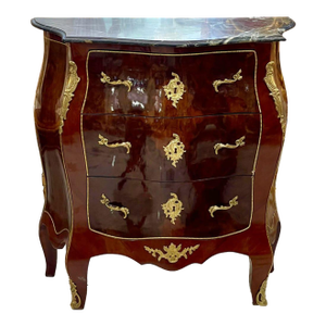 French Louis XV Marble Top Commode With Bronze Mounts & Three Drawers – Elegant Bombe Chest
