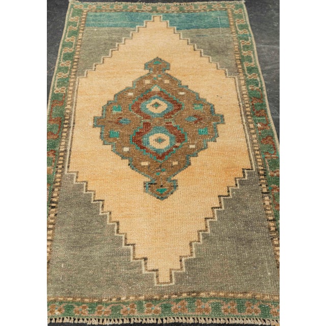 Turkish Mini Rug Oriental Hand Knotted Vintage Rug 1'7" x 2'7" #21268 Explore a curated collection of hallway runners,...