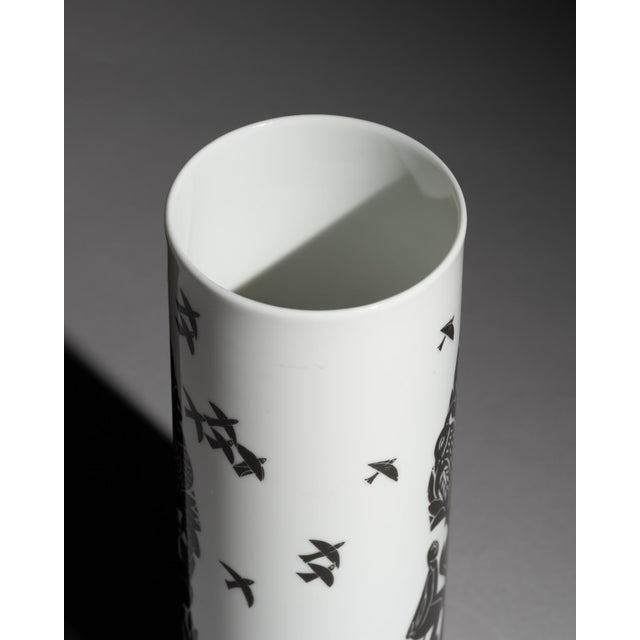 1980s Duo Pastorale Vase by Ambrogio Pozzi and Hap Grieshaber for Rosenthal, 1970s For Sale - Image 5 of 9