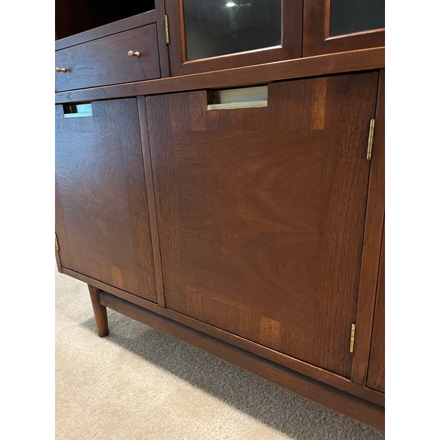1960s 1960s Merton Gershun Designed for American by Martinsville Mid Century Modern China Cabinet/Hutch For Sale - Image 5 of 12