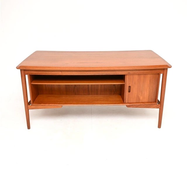 Vintage Danish Teak Desk by Svend Aage Madsen for HP Hansen, 1960s For Sale - Image 6 of 14