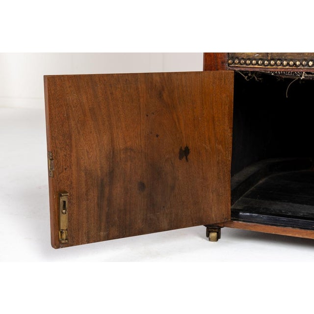 Large 18th Century English Leather Porters Chair For Sale - Image 16 of 17