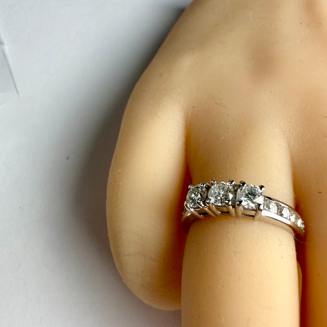 Metal 14k White Gold Three-Stone Natural Diamond Ring Weighing 0.95 Carat, Size 5.5 For Sale - Image 7 of 9