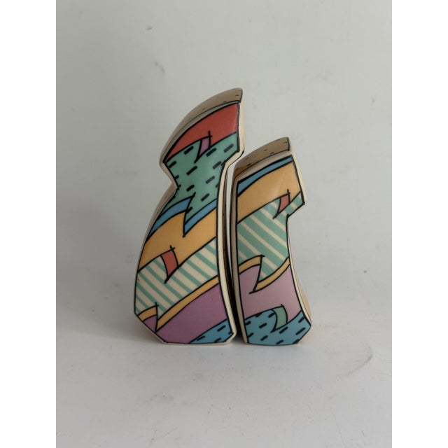 Ceramic Vintage Flash One Salt and Pepper Shacker by Dorothy Hafner for Rosenthal, Germany, 1980s, Set of 2 For Sale - Image 7 of 7