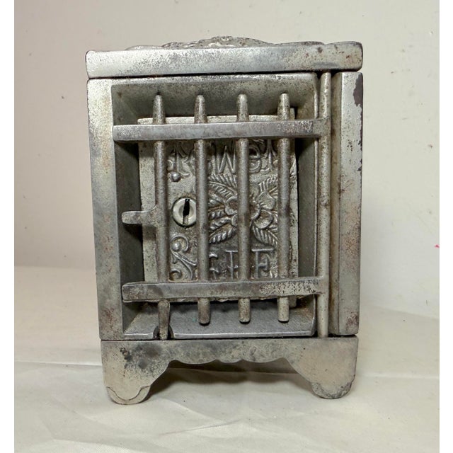 Antique 19th Century Cast Iron Je Stevens Jewel Safe Deposit Lockable Still Bank For Sale - Image 4 of 14