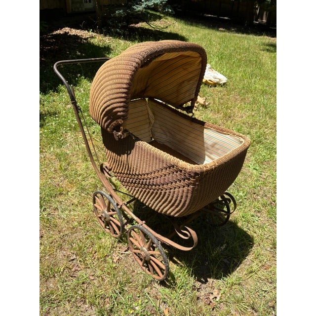 Children's Antique Victorian Wicker Infant Pram For Sale - Image 3 of 12