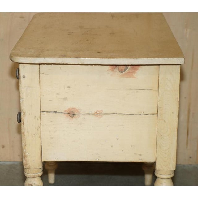 Antique Georgian Pine Housekeeper's Drawers Sideboard, 1800s For Sale - Image 11 of 18