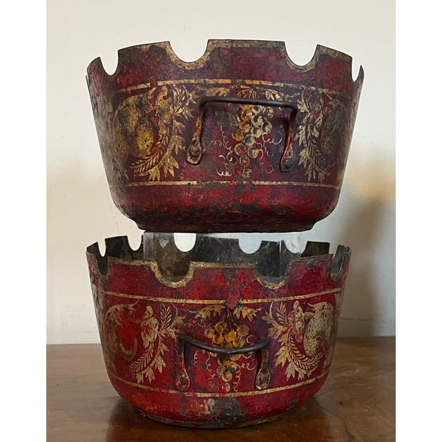 Antique 19th Century French Empire Tole Monteiths or Cachepot Jardinieres With Neoclassical Winged Horses or Pegasus & Lyres Circa 1820 - A Pair For Sale - Image 10 of 14