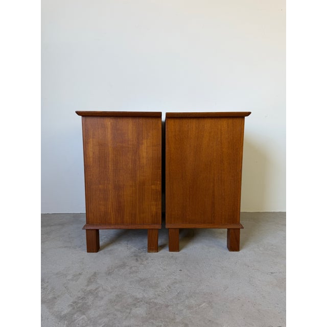 Mid Century Danish Modern Teak Nightstands With Drawer & Open Shelf – A Pair For Sale In Miami - Image 6 of 18