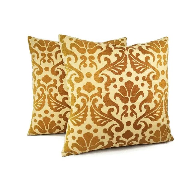 From Hodsoll McKenzie for Zimmer and Rohde is this lovely pillow called Isolde. This fabric is discontinued and you will...