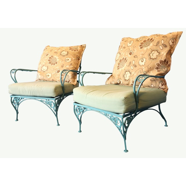 The Russell Woodard "Chantilly" Collection is a notable example of mid-century wrought iron patio furniture. Renowned for...