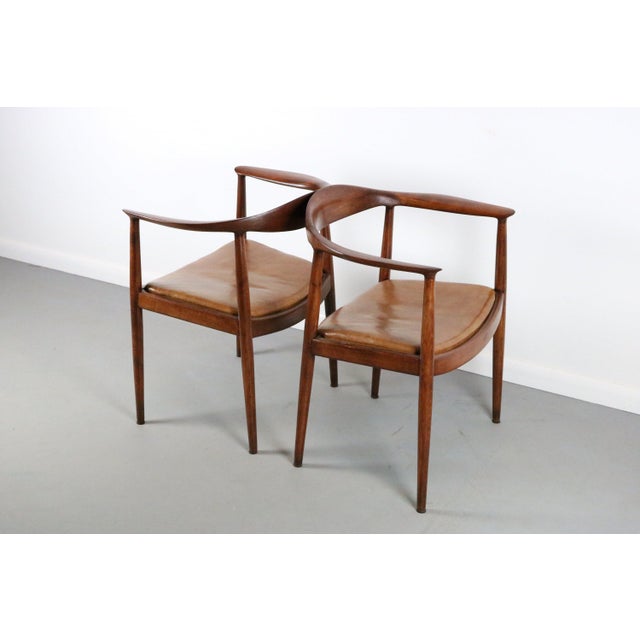 Set of Hans Wegner the Round Chair both in Oak For Sale - Image 13 of 13