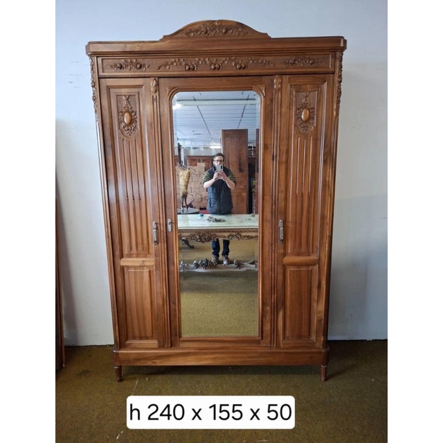 Brown Louis XVI Wardrobe in Walnut Wood For Sale - Image 8 of 9