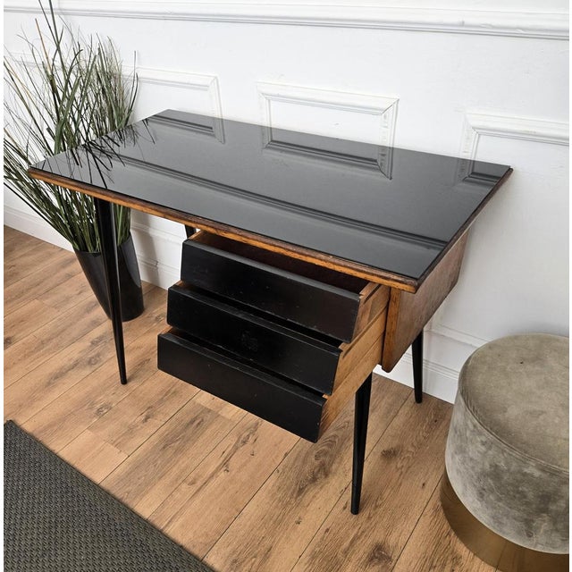 Mid-Century Italian Art Deco Style Walnut Burl Writing Desk with Glass Top by Paolo Buffa, 1950s For Sale - Image 10 of 11
