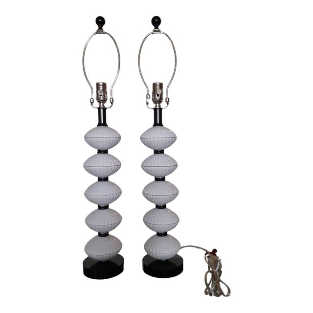 White Pair of Contemporary Currey & Co Atomic Age Table Lamps For Sale - Image 8 of 10