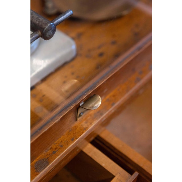 20th Century German Glass Case Scale For Sale - Image 17 of 18