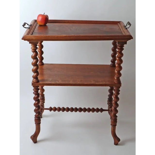 Side Table in Oak, 1880s, in Good conditions. Designed before 1890