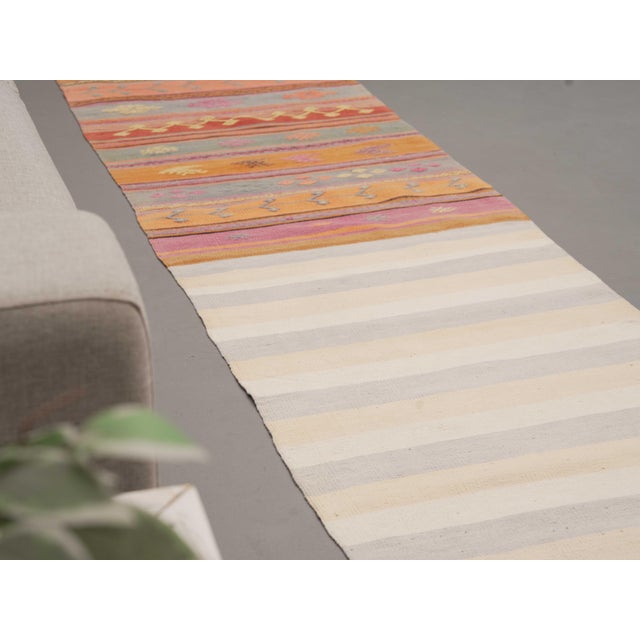 1970s Vintage Handmade Wool Cotton White Orange Area Rug For Sale In San Francisco - Image 6 of 11