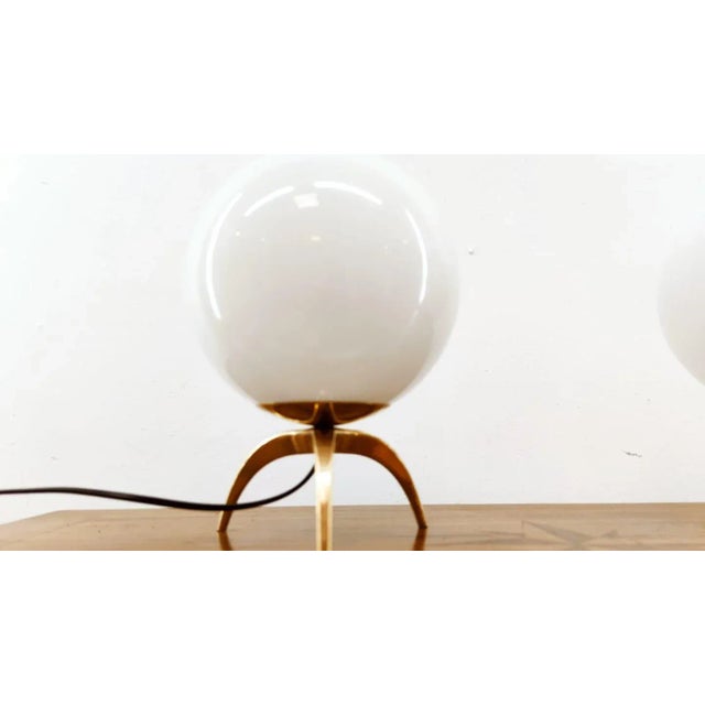 Vintage Sphere-Shaped Table Lamp For Sale - Image 6 of 11