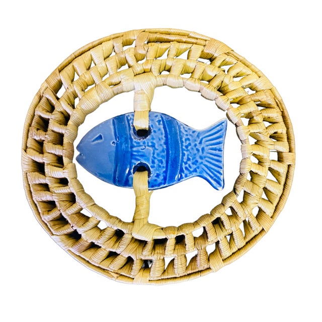 2000s Handmade Raffia Coasters With Floating Ceramic Fish Set- 5 Pieces For Sale - Image 4 of 6