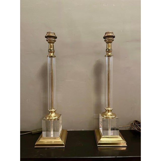 Vintage Column Table Lamps in Acrylic and Lacquered Brass, 1980, Set of 2 For Sale - Image 6 of 13