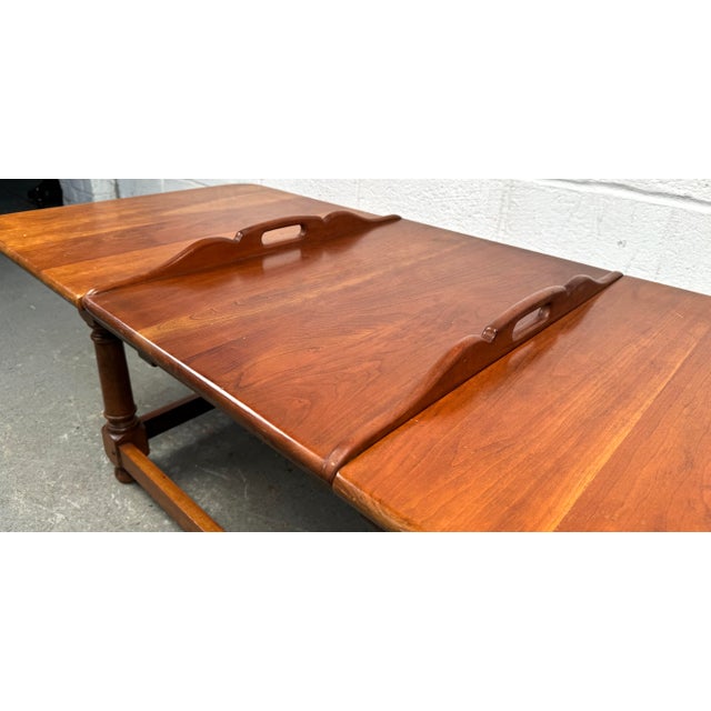Mid 20th Century Beautiful Stickley Maple Draw Leaf Coffee Table For Sale In New York - Image 6 of 14