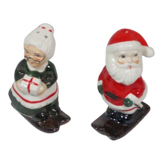 1960s Santa and Mrs. Claus Salt and Pepper Shakers - a Pair For Sale