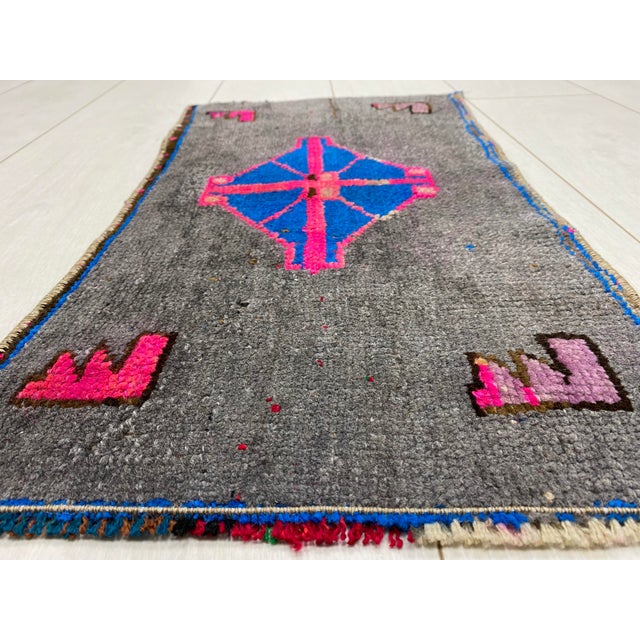 Turkish Mid 20th Century Natural Small Door Mat Rug For Sale - Image 3 of 5