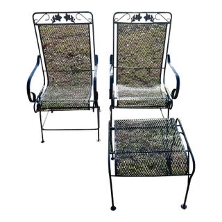 Beautiful Vintage Pair of Woodard Rockers and Ottoman, Attributed For Sale