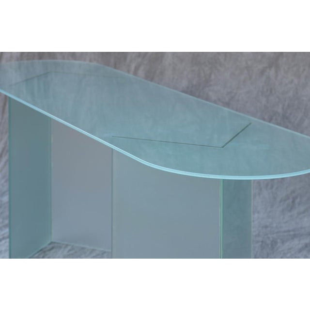 Italian Table in Crystal from Fontana Arte, in Flawless conditions. Designed 1970 to 1979 This piece is attributed to the...