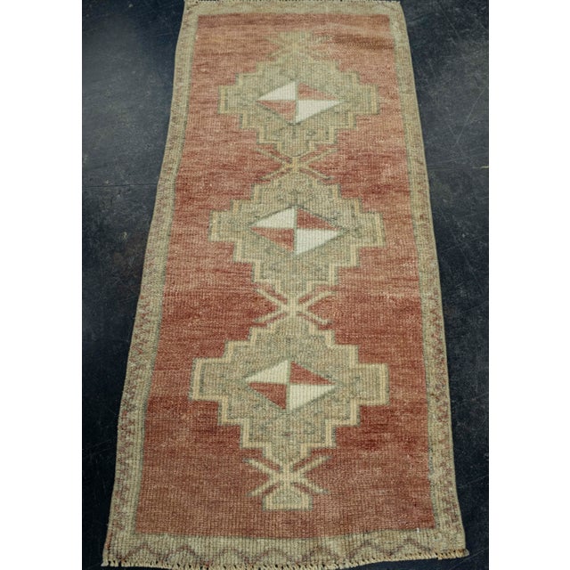 Early 21st Century Turkish Mini Rug Oriental Hand Knotted Vintage Rug 1'6" x 3'6" #16507 For Sale - Image 5 of 8