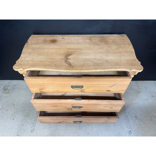 Pine Chest of 3 Drawers, 1900 For Sale - Image 9 of 13