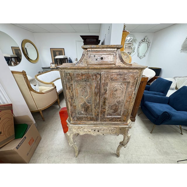 18th Century Venetian Baroque Silver Giltwood Cabinet For Sale In Houston - Image 6 of 17