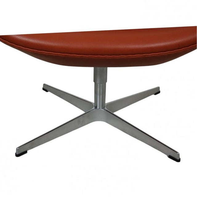 Swan Chair in Cognac Aura Leather by Arne Jacobsen, 2000s For Sale - Image 16 of 18