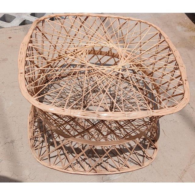 Russell Woodard Russell Woodard Attributed Spun Fiberglass Vintage Modern Ottoman For Sale - Image 4 of 9