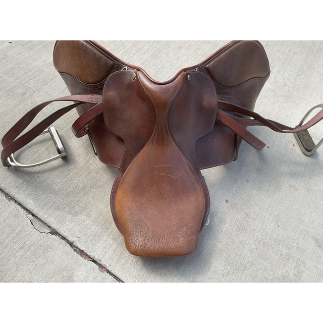 Vintage Crosby Olympic Works English Close Contact Saddle, Made in England For Sale - Image 11 of 15