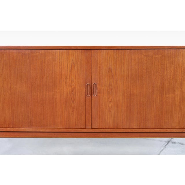 Chocolate 1950s Danish Modern Teak Tambour Door Credenza by Arne Vodder for Sibast Mobler For Sale - Image 8 of 12