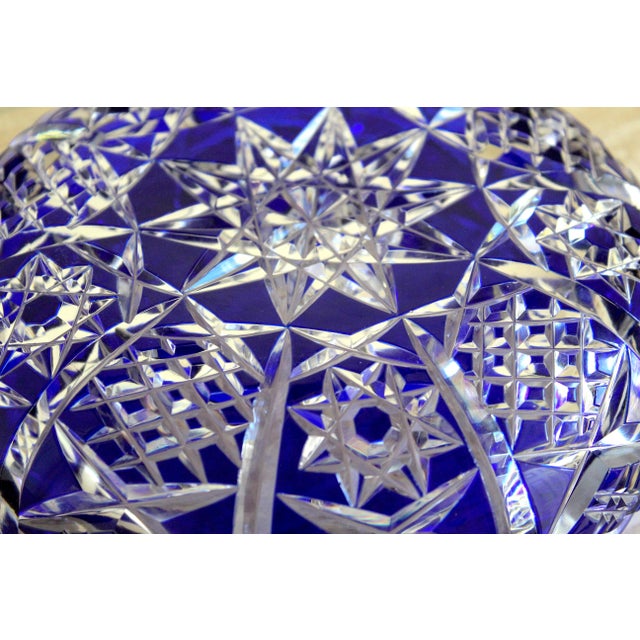Vintage Cobalt Blue Cut-to-Clear Crystal Ashtray – Geometric Starburst Design – 8" For Sale - Image 13 of 16