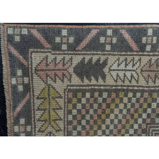 Turkish Vintage Rug 3'5" x 6'1" #20581 For Sale - Image 4 of 8